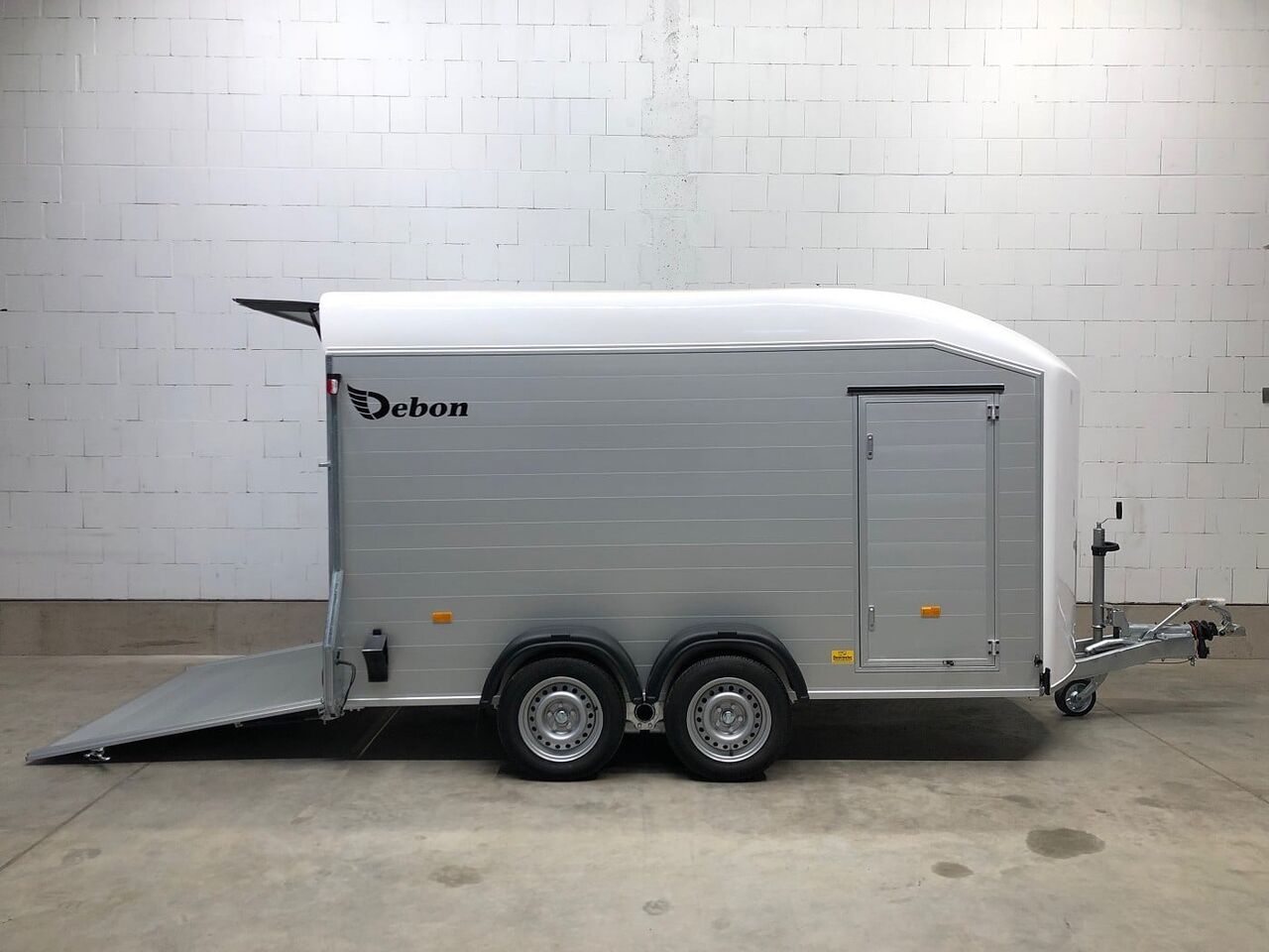 Cheval Liberte Debon C700 Roadster Kofferanhänger