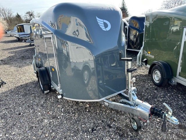 Cheval Liberte Debon Fourgon Cargo 2 Poly + Türe Eisengrau 1300 kg, 100 km/h, 300x155x168cm